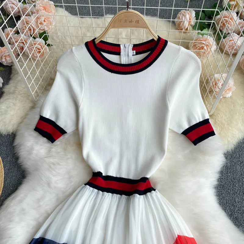Vestido de Malha com Patchwork - Conforto e Estilo para o Verão