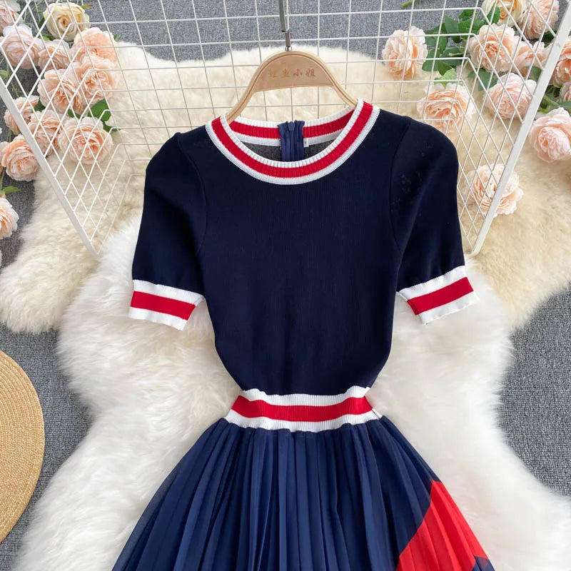 Vestido de Malha com Patchwork - Conforto e Estilo para o Verão