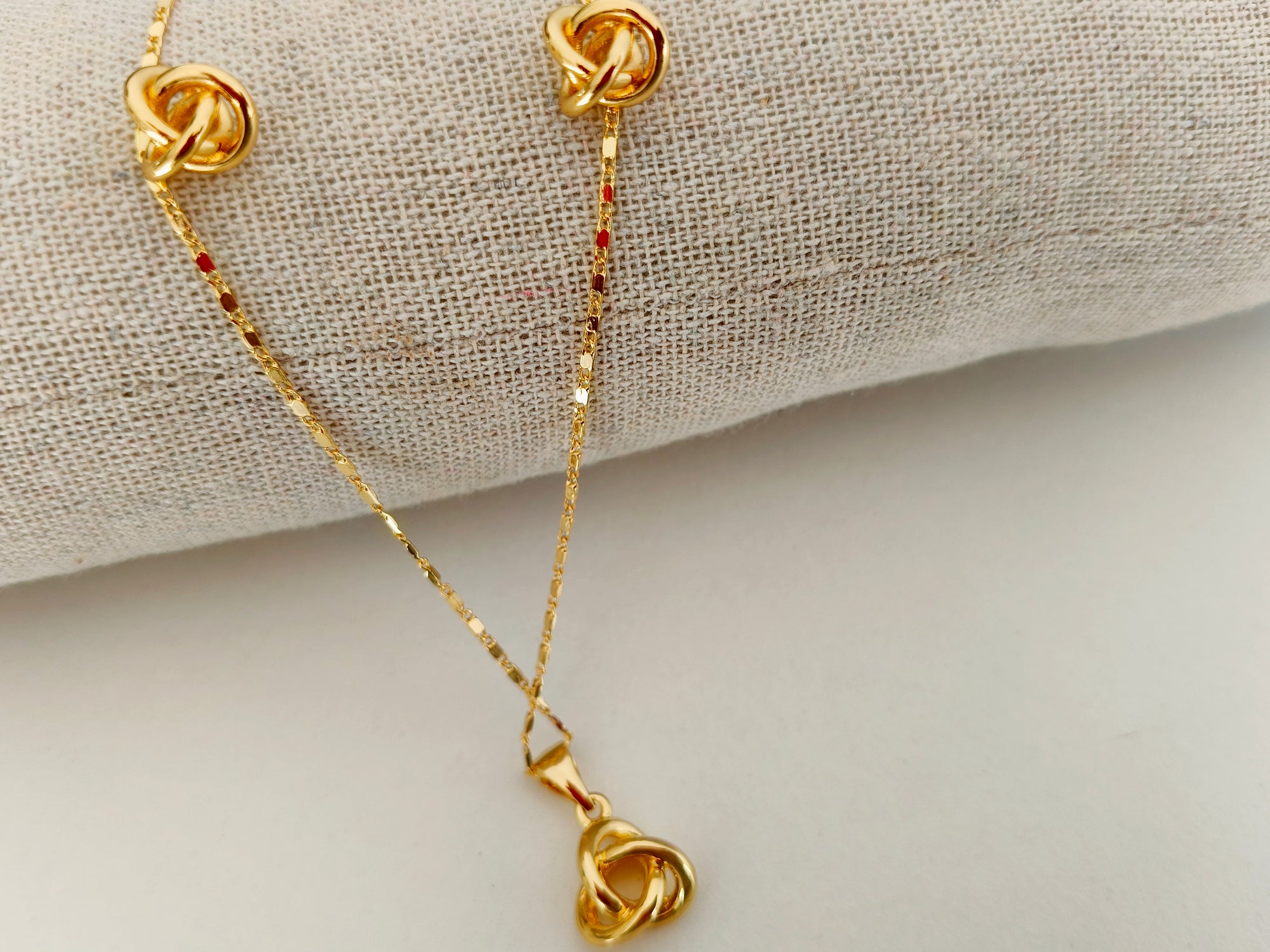 Conjunto Dourado Laço do Amor