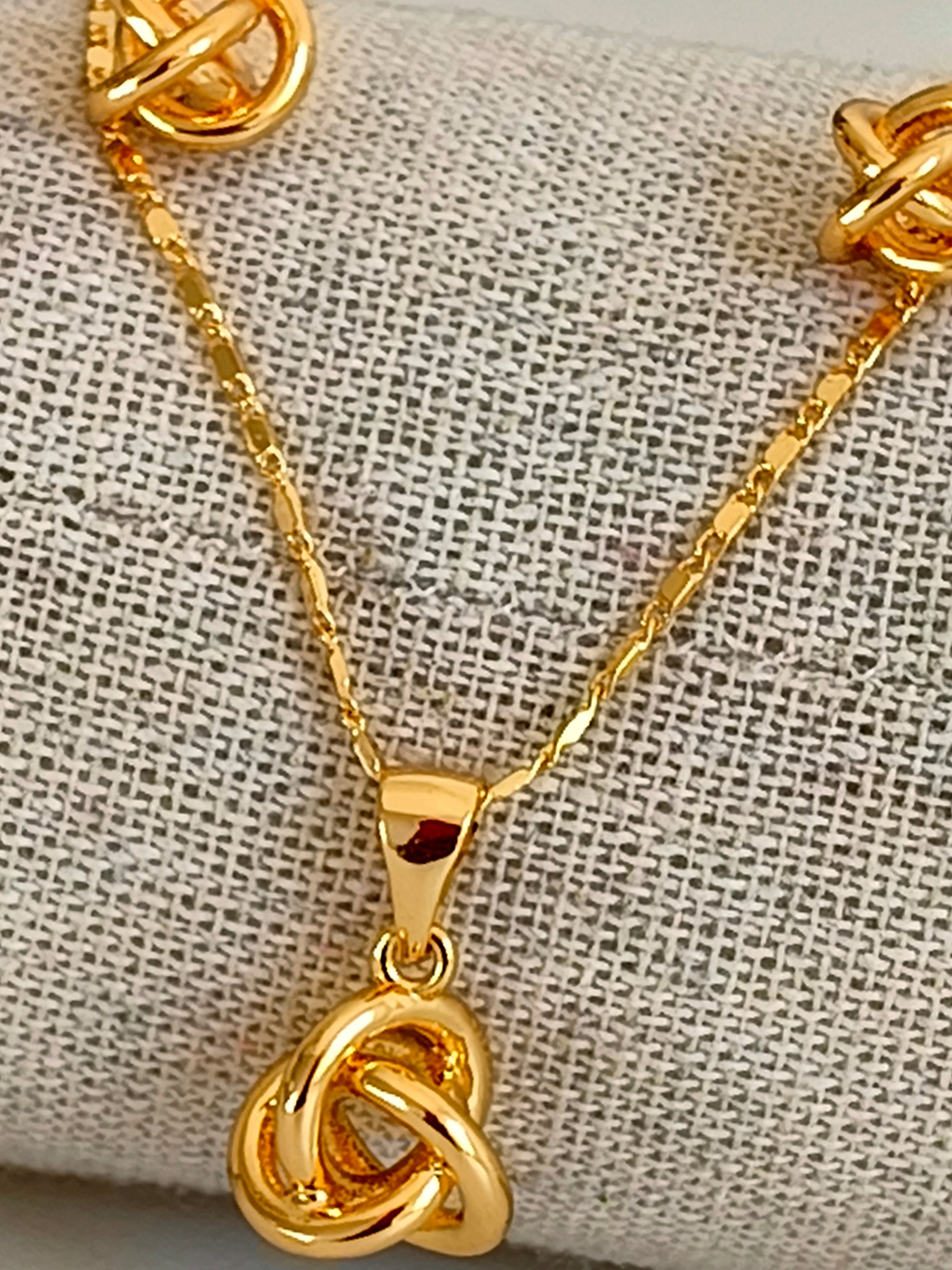 Conjunto Dourado Laço do Amor