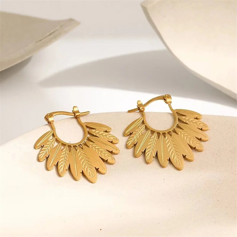 Brincos Femininos em Aço Inoxidável 316L – Pingente Planta, Banhado a Ouro, Estilo Trend