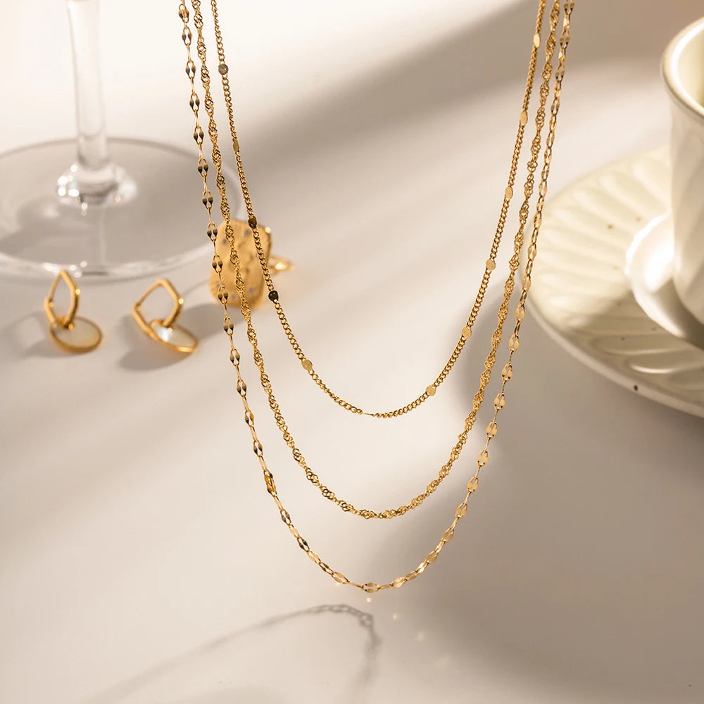 Colar Multicamadas em Aço Inoxidável Dourado – Estilo Trendy e Moderno