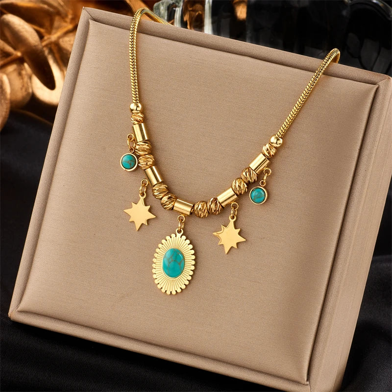 Choker Colar em Aço Inoxidável com Pingente Inseto e Pérola – Estilo Trendy