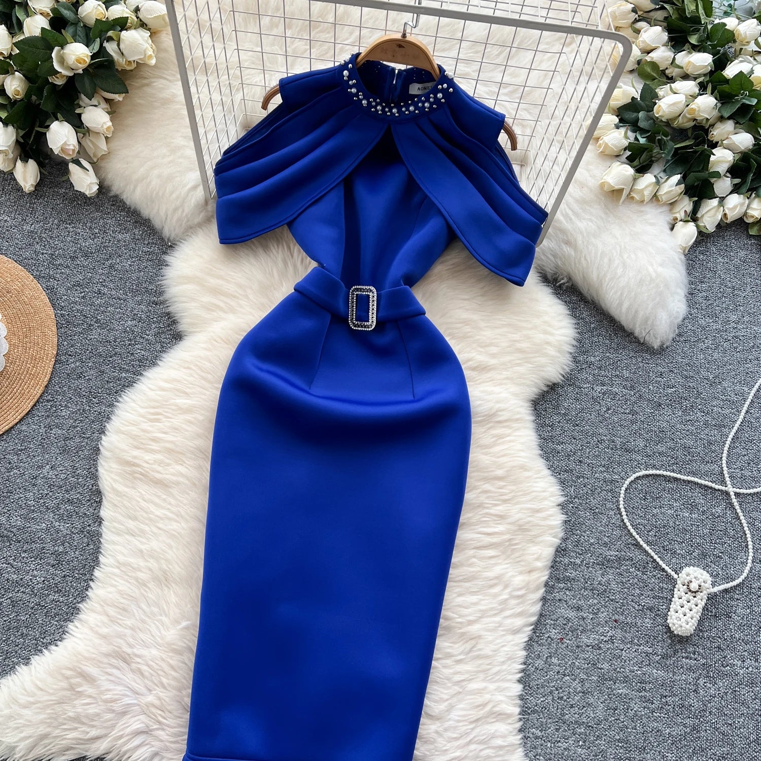 Vestido Chic com Bordado – Elegância e Sofisticação para Qualquer Ocasião