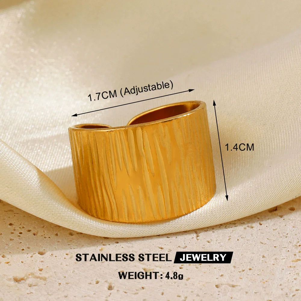 Anel Vintage Irregular em Aço 316L com Banho de Ouro 18K
