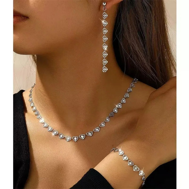Conjunto Feminino de Colar e Pulseira e Brico – Design em Coração, Aço Inoxidável 316L