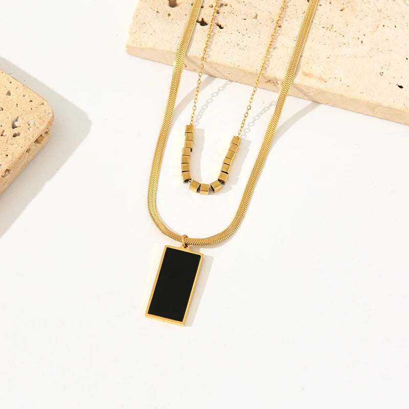 Colar Feminino em Aço Inoxidável 316L – Pingente Geométrico 1,4x2,7cm, Corrente Link, Estilo Trendy