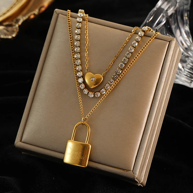Colar Pingente Coração em Aço Inoxidável com Pérola – Estilo Trendy