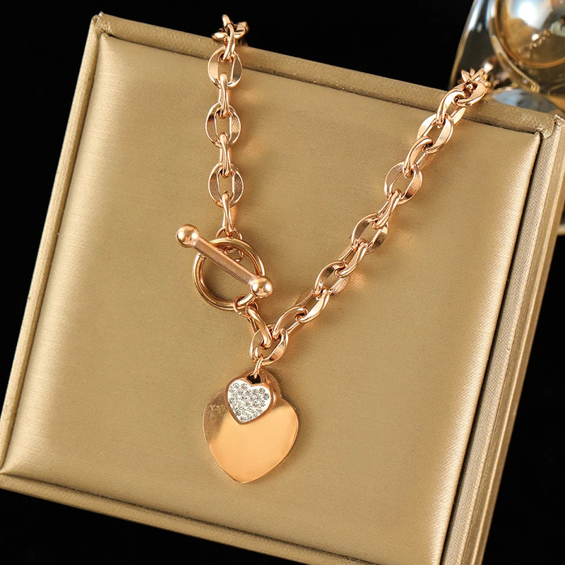 Conjunto Feminino de Colar e Pulseira em Aço Inoxidável 316L – Design de Coração, Estilo Trendy