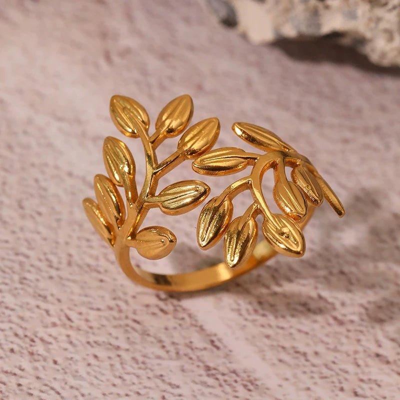 Anel Vintage Irregular em Aço 316L com Banho de Ouro 18K
