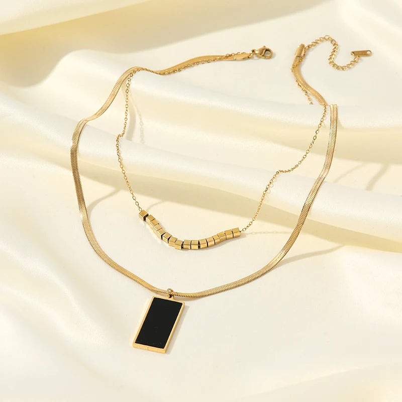 Colar Feminino em Aço Inoxidável 316L – Pingente Geométrico 1,4x2,7cm, Corrente Link, Estilo Trendy