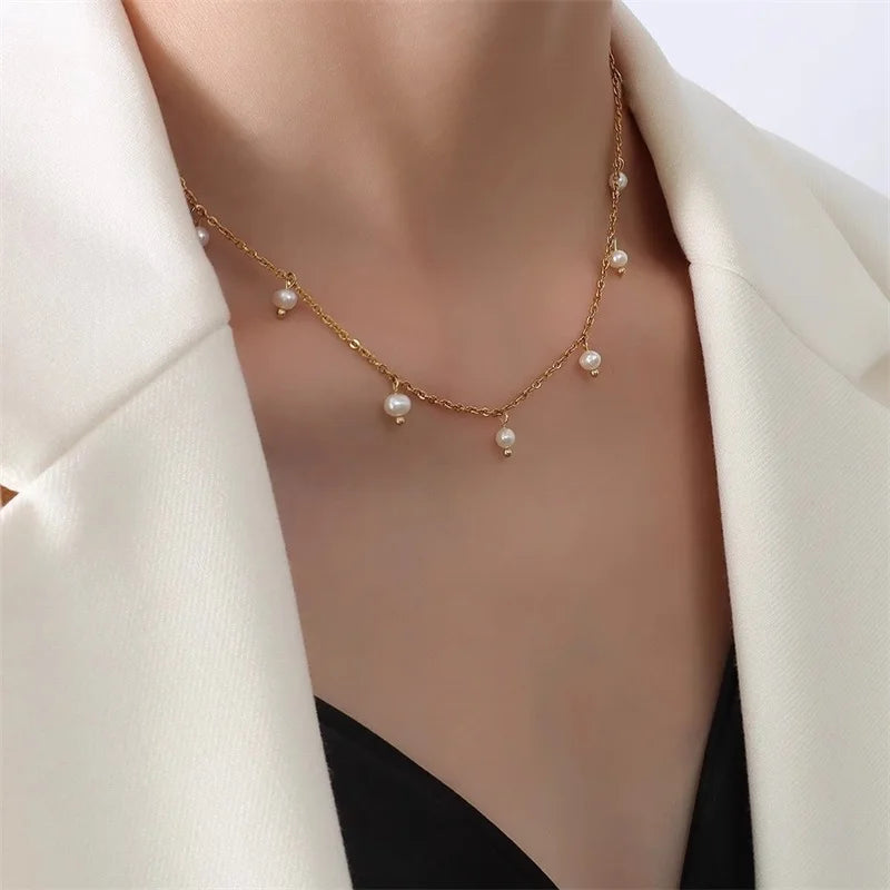 Colar Minimalista Feminino – Pedra Geométrica em Aço Inoxidável