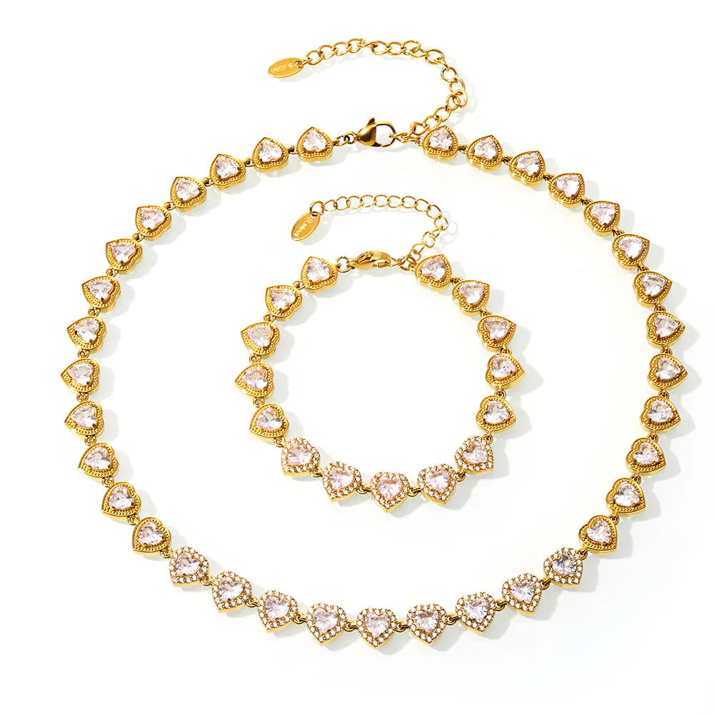 Conjunto Colar e Pulseira em Aço Inoxidável 18K Gold – Detalhe Coração com Zircônia