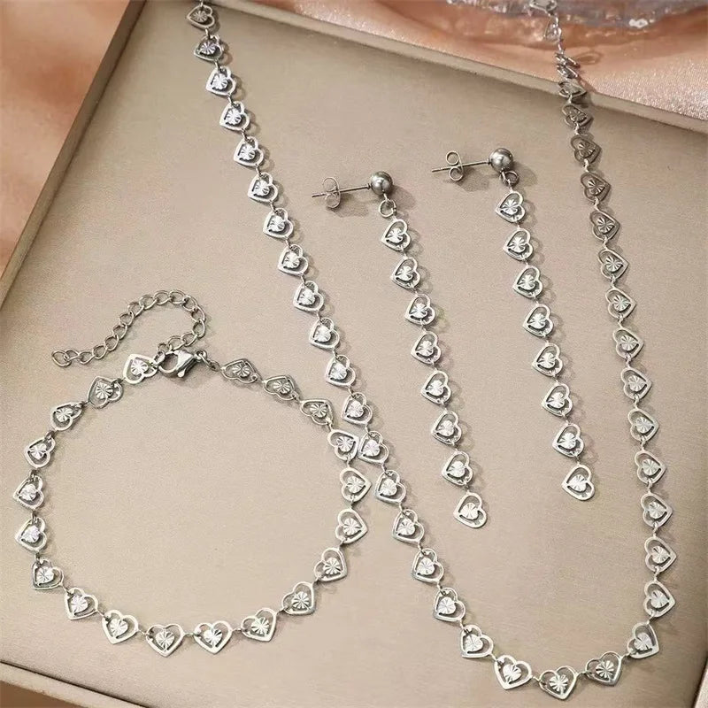 Conjunto Feminino de Colar e Pulseira e Brico – Design em Coração, Aço Inoxidável 316L