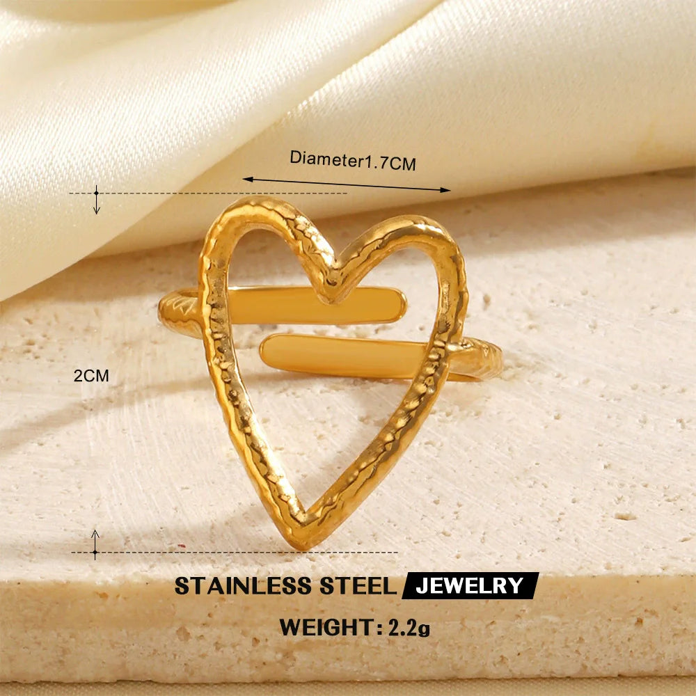 Anel Vintage Irregular em Aço 316L com Banho de Ouro 18K