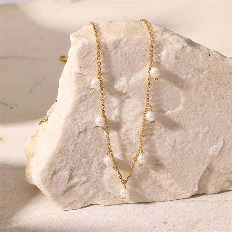 Colar Minimalista Feminino – Pedra Geométrica em Aço Inoxidável