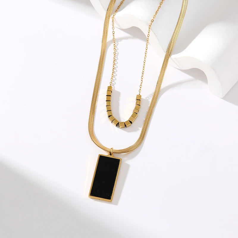 Colar Feminino em Aço Inoxidável 316L – Pingente Geométrico 1,4x2,7cm, Corrente Link, Estilo Trendy