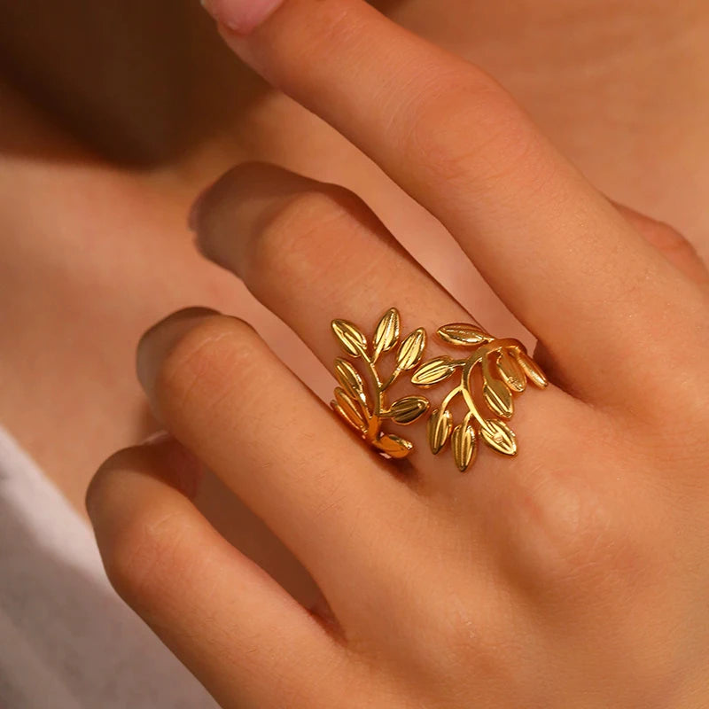 Anel Vintage Irregular em Aço 316L com Banho de Ouro 18K