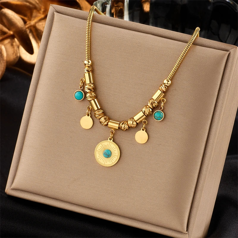 Choker Colar em Aço Inoxidável com Pingente Inseto e Pérola – Estilo Trendy