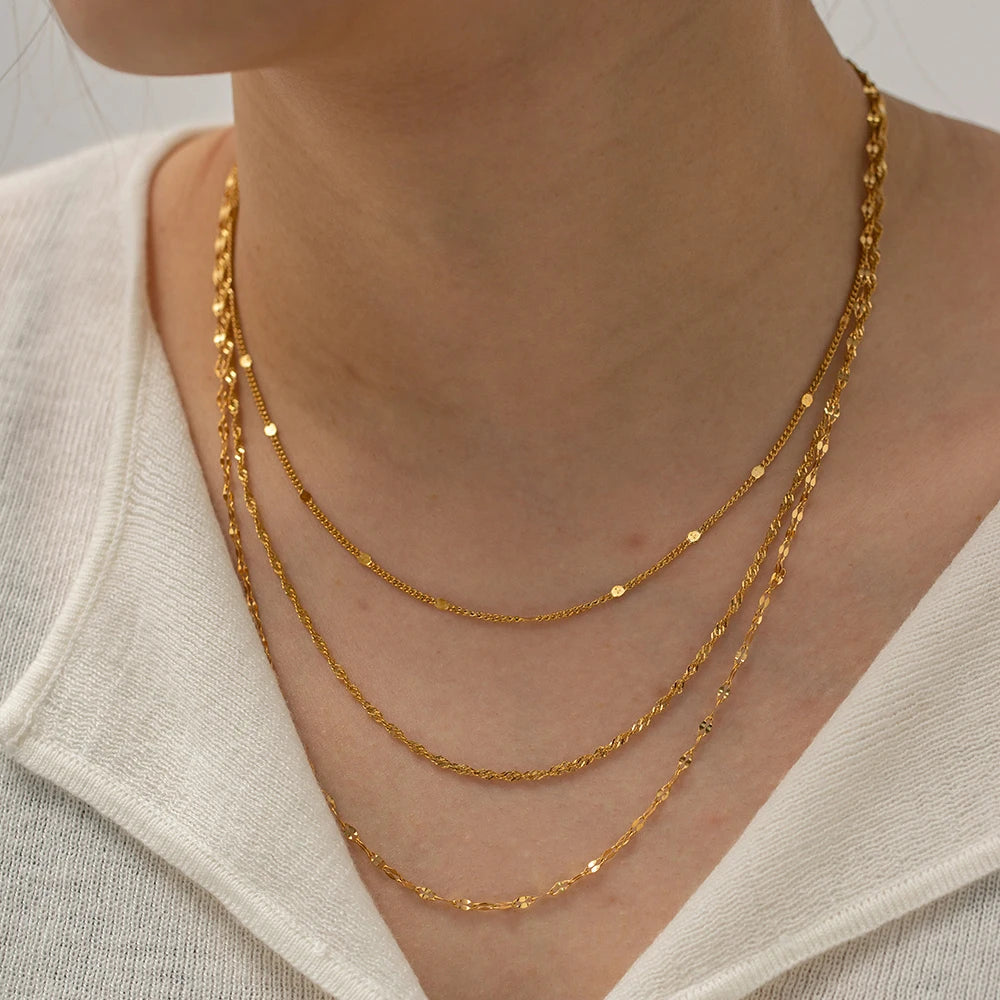 Colar Multicamadas em Aço Inoxidável Dourado – Estilo Trendy e Moderno