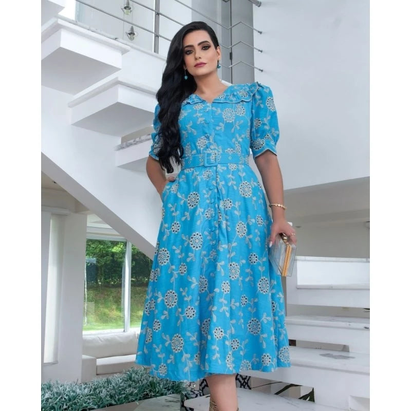 Vestido Midi Geisy Renda Bordado Botões e Cinto