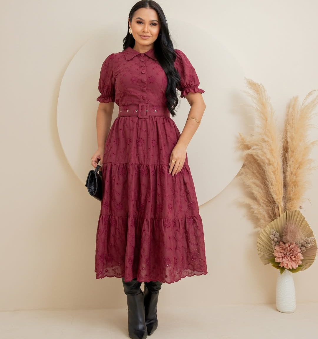 COLEÇÂO FLOREÇA-2025 Vestido Moda Evangélica Max Mídi Com Cinto 3 Marias Bordado