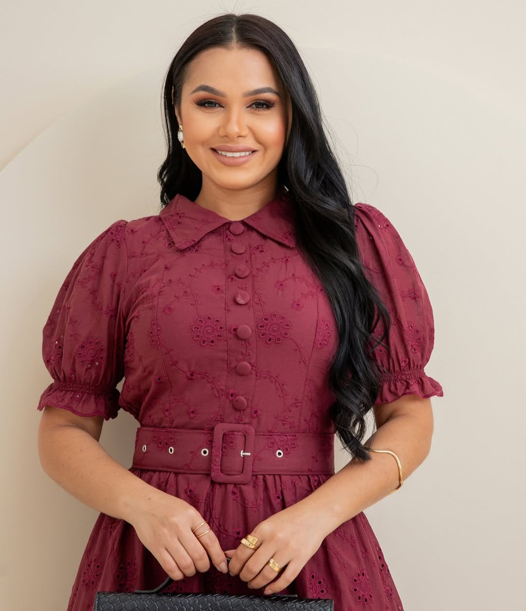 COLEÇÂO FLOREÇA-2025 Vestido Moda Evangélica Max Mídi Com Cinto 3 Marias Bordado