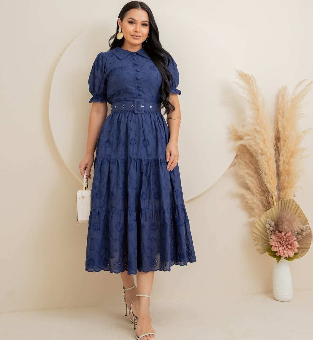 COLEÇÂO FLOREÇA-2025 Vestido Moda Evangélica Max Mídi Com Cinto 3 Marias Bordado