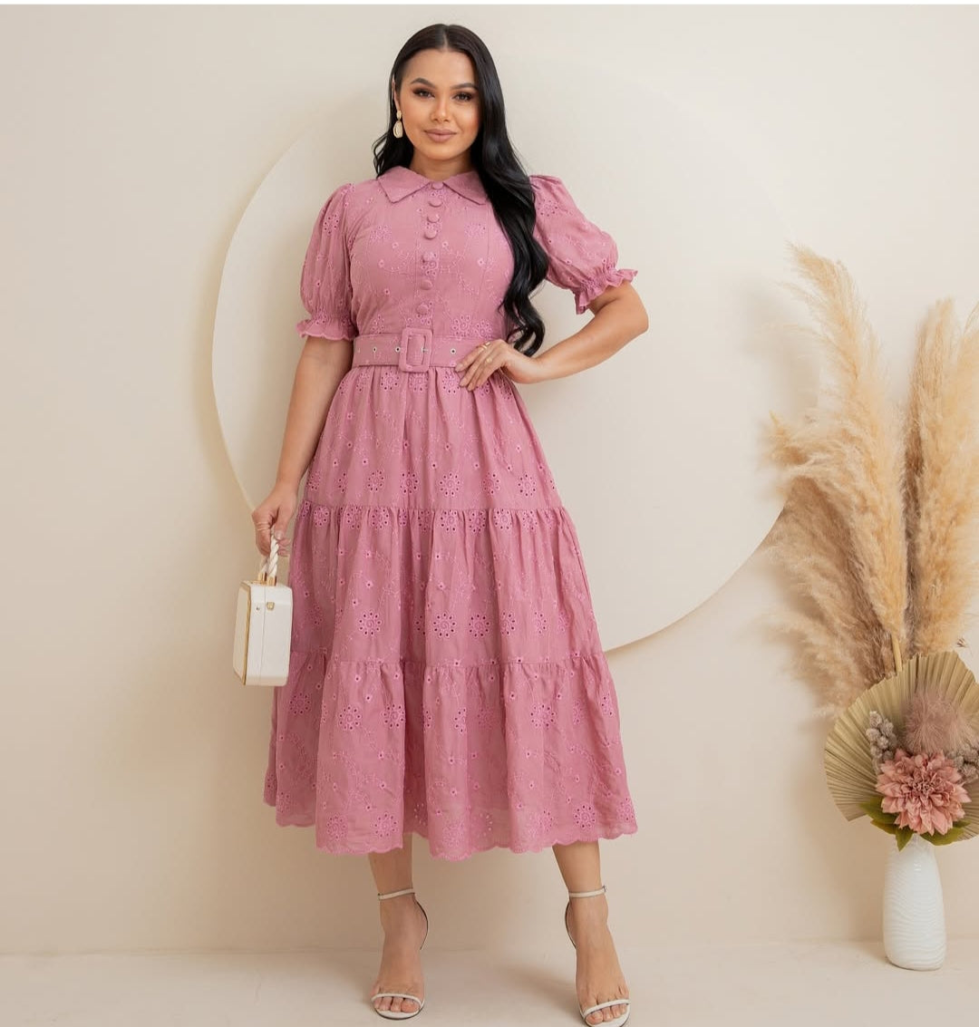 COLEÇÂO FLOREÇA-2025 Vestido Moda Evangélica Max Mídi Com Cinto 3 Marias Bordado