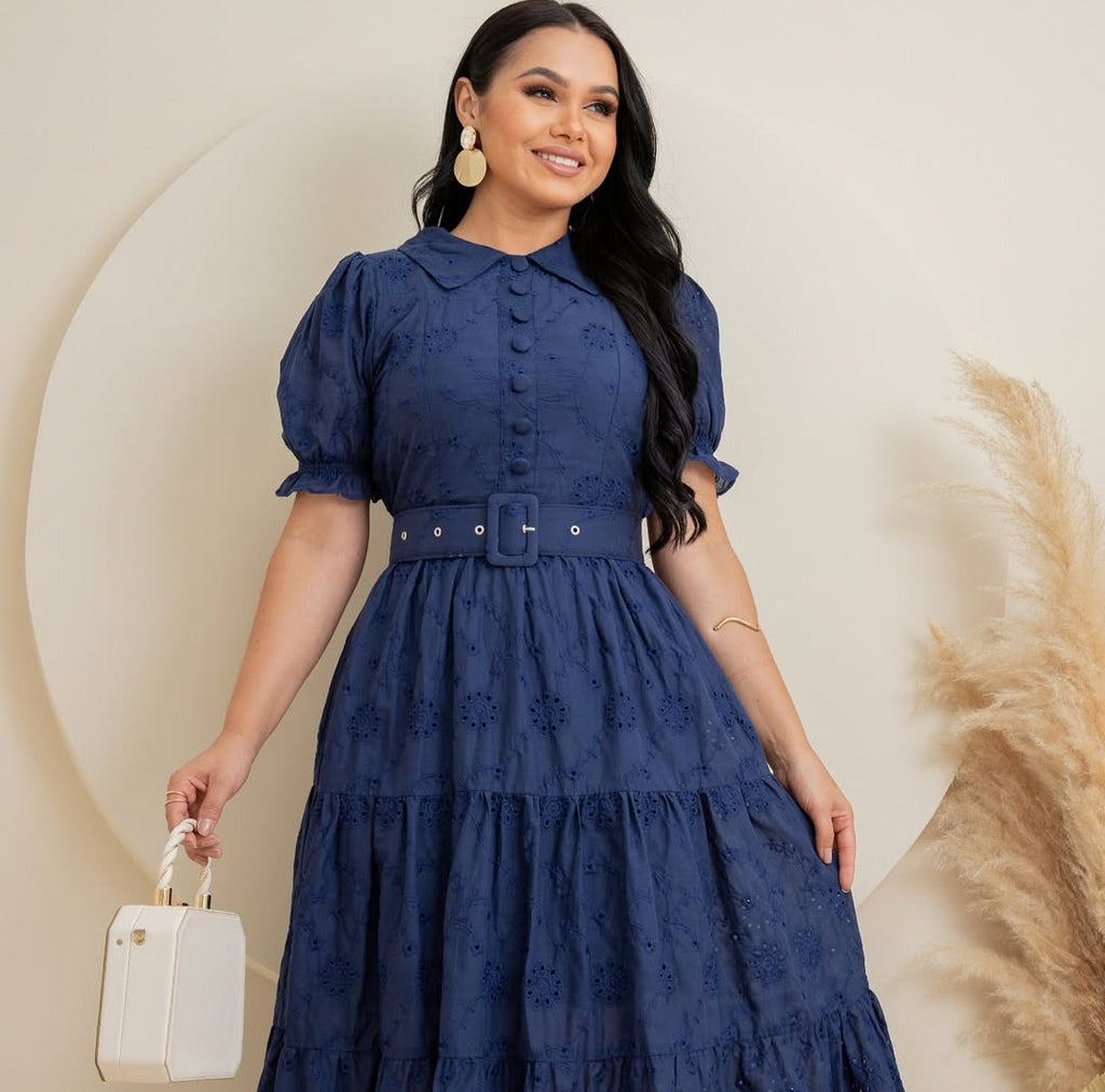 COLEÇÂO FLOREÇA-2025 Vestido Moda Evangélica Max Mídi Com Cinto 3 Marias Bordado